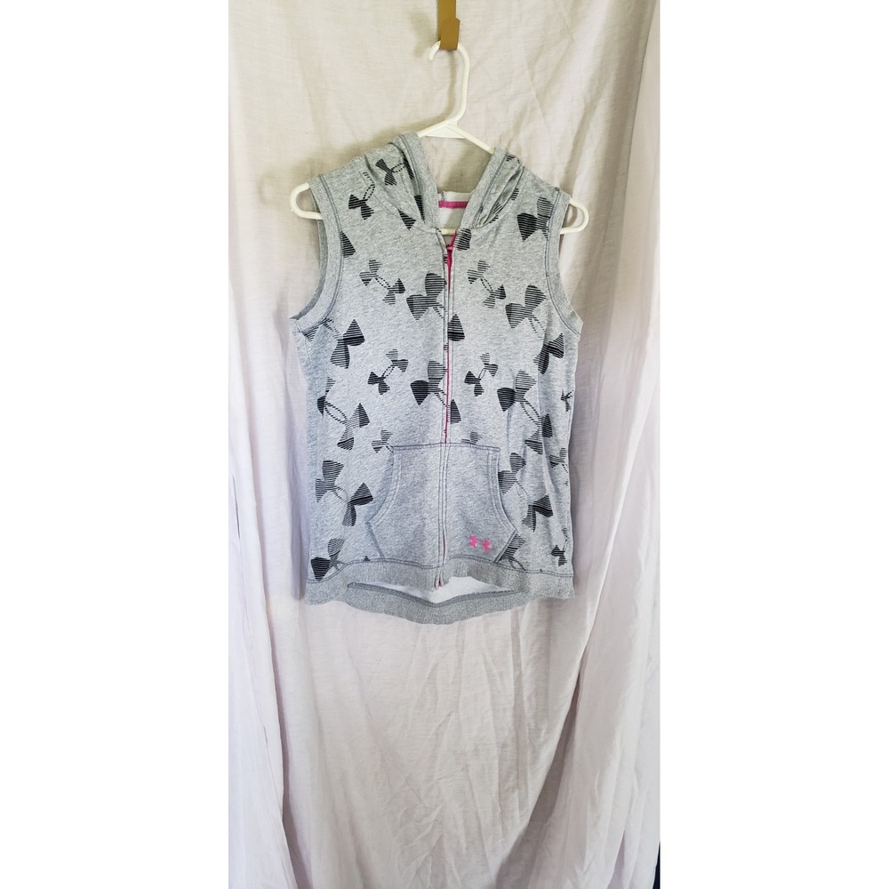 Womens Medium Zip Up Under Armour Vest. Cotton. Gray And Black
